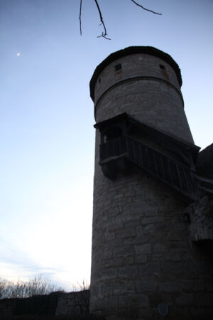 Turm und Mondsichel